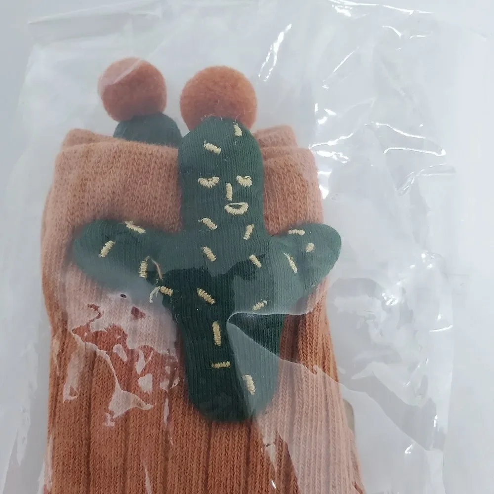 NWT Tiny Alpaca Orange & Green Cactus Socks